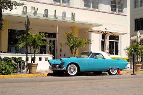 South Beach, for example, is one of the best Miami neighborhoods for aspiring artists